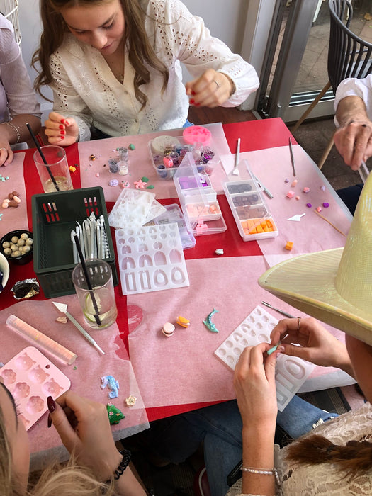 Jewellery Workshop - Book a "Sip & Sculpt" event