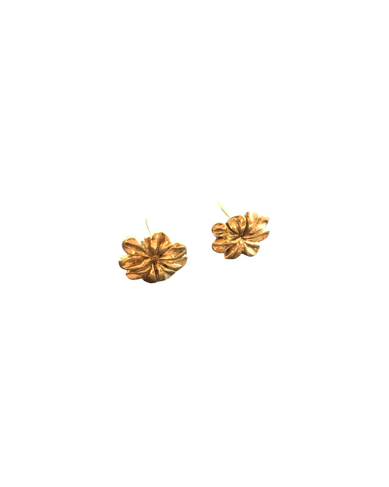 Dahlia Studs